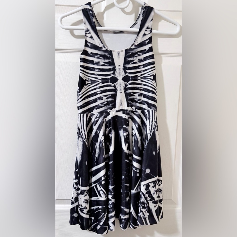 Black and White Skeleton Print Dress